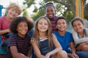 Affiche les 12 droits fondamentaux de l&rsquo;enfance