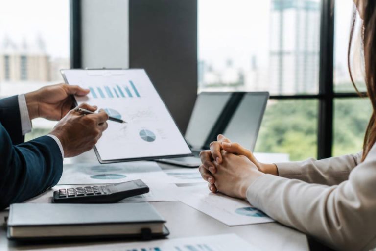Article 8 sfdr : comprendre les obligations de transparence en finance durable