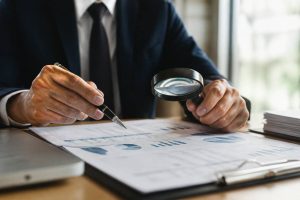 Actifs sous jacents : comprendre leur rôle dans la dénonciation financière